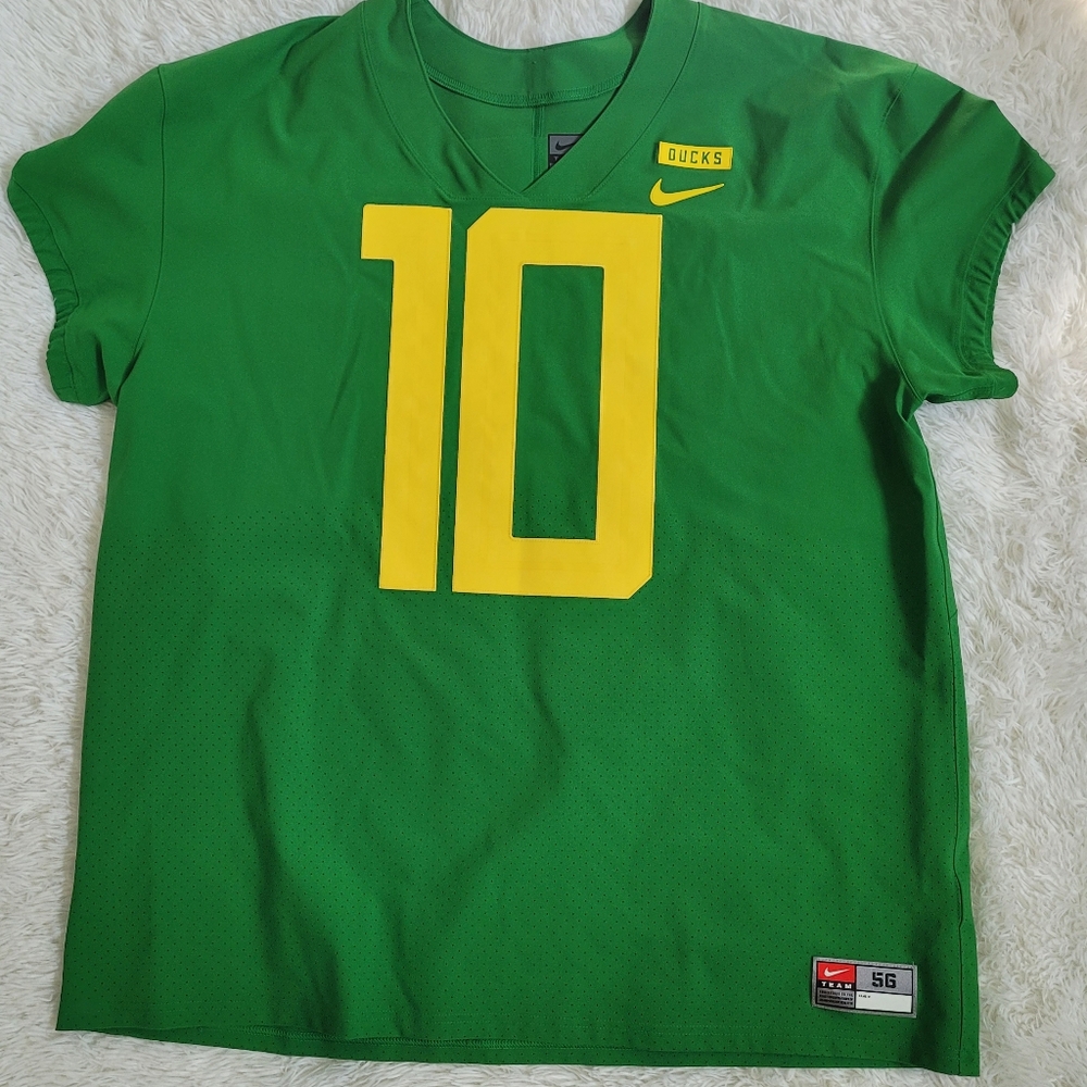 Nike OREGON Ducks Justin Herbert Jersey